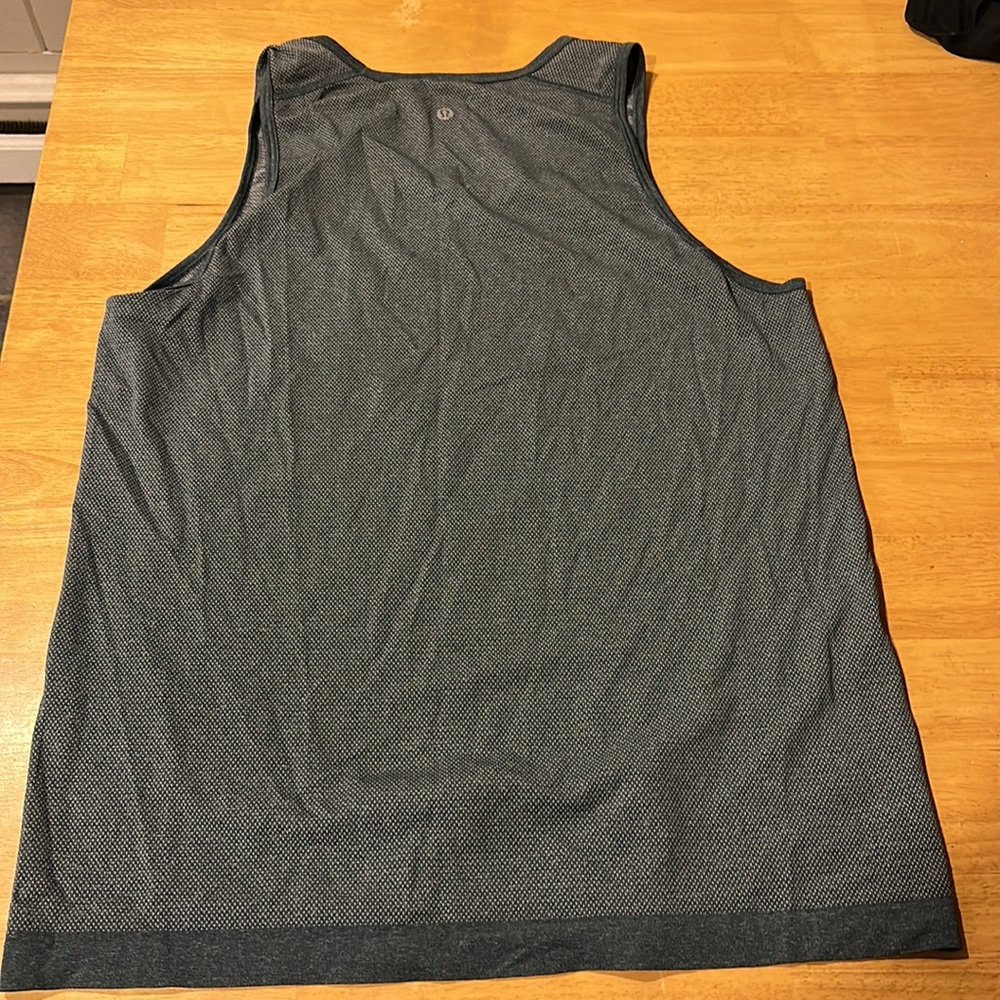 Men’s lululemon tank top